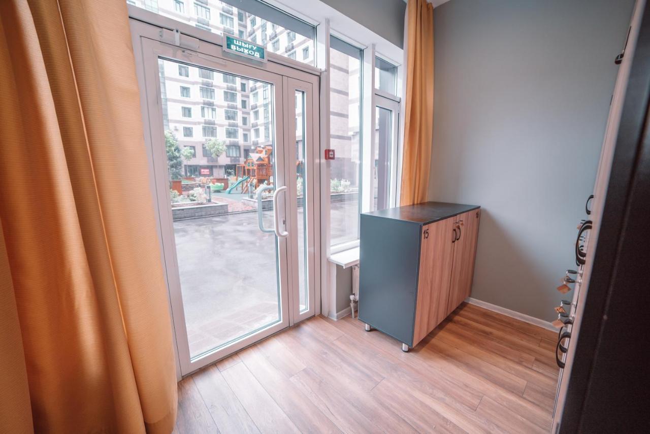 Tomiris Lady'S Capsul Hostel Only For Women Almaty Ngoại thất bức ảnh